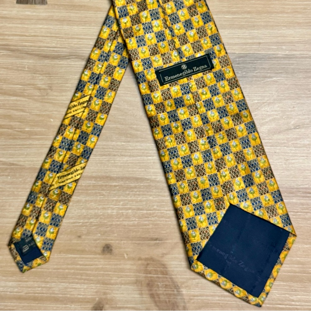 Ermenegildo Zegna 100% Silk Handmade Neck Tie Made in Italy